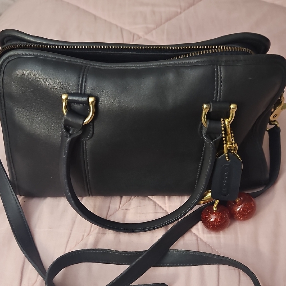 Coach VINTAGE VINTAGE  NAVY Satchel with Gold Hardware 12L 8H